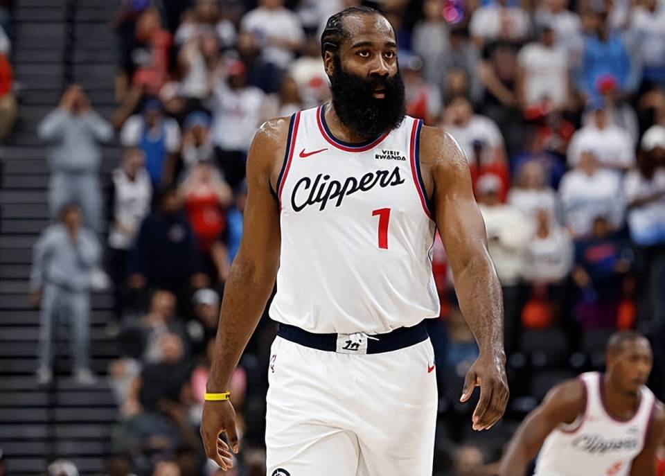 官方娱乐平台-中超倒计时，洛杉矶快船赛后状态回暖，细节引发关注，悬念犹存，更衣室氛围转暖的简单介绍